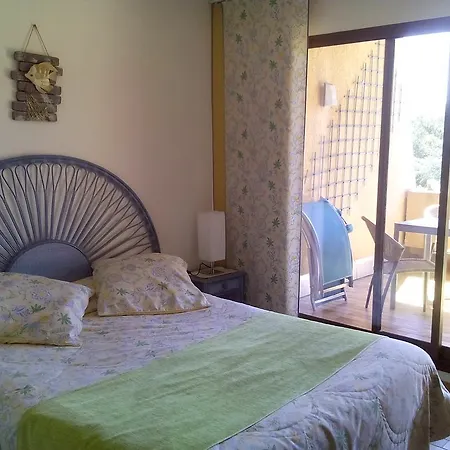 Otel Les Palmiers